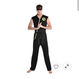 Adult standard size - Cobra Kai costume